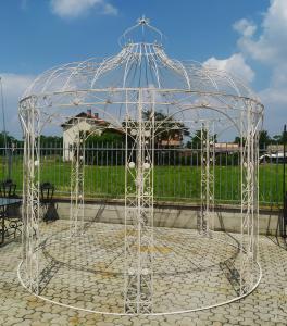 Gazebo tondo diam. 3,6 mt in ferro battuto